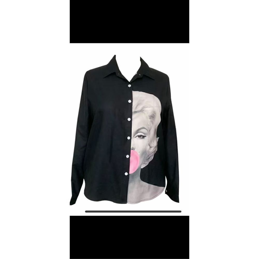 Marilyn Monroe button down blouse I have 2xl size 20 left - Picture 3 of 16